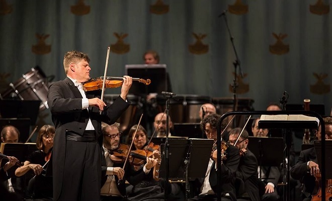 Zahajovací koncert Orchestra Filarmonica della Fenice 2016 - Guy Braunstein, Orchestra Filarmonica della Fenice - 12.9.2016 Benátky (foto © Walter Garosi)