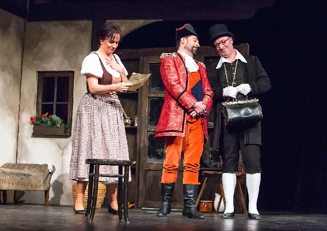 V.Hřímalý: Zakletý princ - Miroslava Veselá (Marta Knejpková), František Brantalík (Baron Jestřáb) , Pavel Klečka (Doktor Zimotřas) - JD 2016 (foto Michal Siroň)