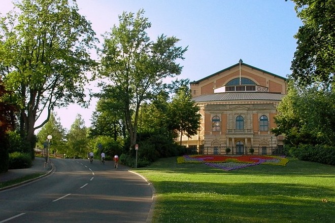 Festspielhaus Bayreuth (zdroj commons.wikimedia.org)