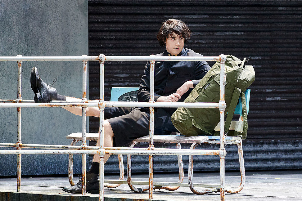 H. W. Henze: Das verratene Meer - Josh Lovell - Wiener Staatsoper 2021 (foto Wiener Staatsoper)