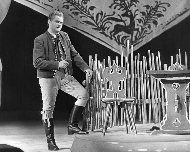 B.Smetana: Prodaná nevěsta - Ivo Žídek (Jeník) - ND 1958 (foto archiv ND)