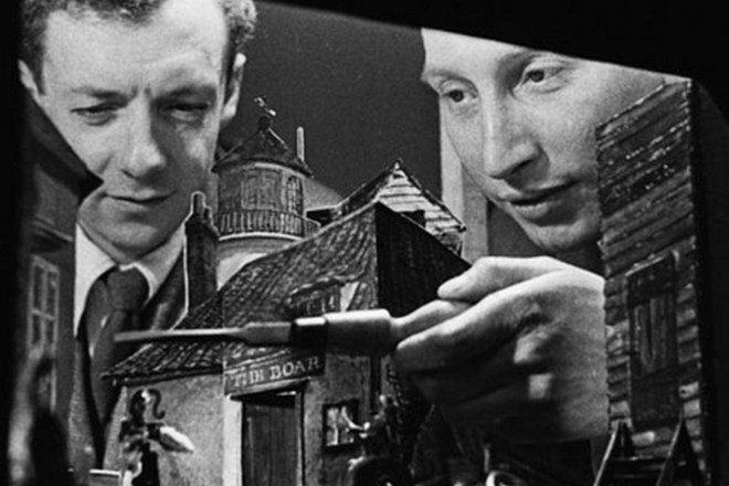 Benjamin Britten a režisér premiéry Petera Grimese Eric Crozier (foto archiv)