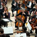 Mark Elder a Hallé Orchestra (foto Russell Hart)