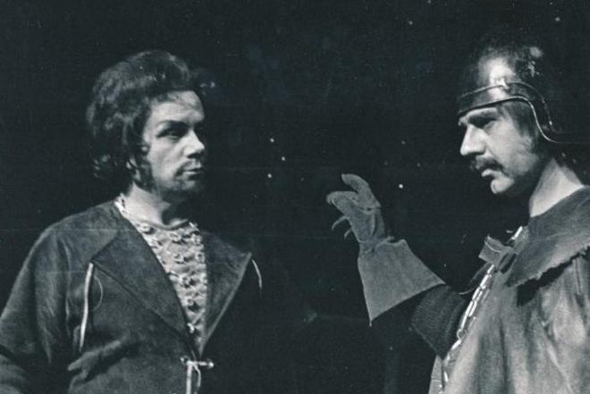 Bedřich Smetana: Dalibor - Jaroslav Hlubek (Dalibor), Jiří Paderta (Budivoj) - Státní divadlo Ostrava 1975 (foto František Krasl/NDM Ostrava)