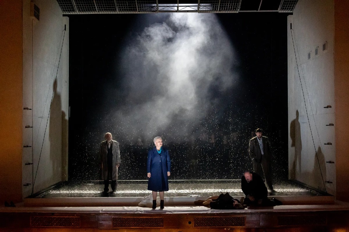 Leoš Janáček: Káťa Kabanová – Jiří Sulženko, Eva Urbanová, Jaroslav Březina, Miloš Horák (zdroj Národní divadlo, foto Zdeněk Sokol)