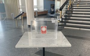 Kasička Diecézní charity Brno v Janáčkově divadle (zdroj Národní divadlo Brno)