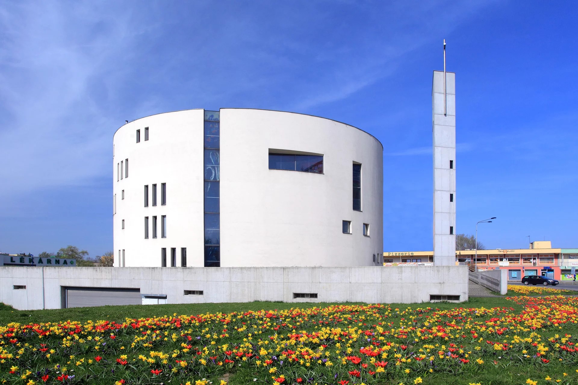 Kostel sv. Ducha Ostrava (zdroj Severní Morava)
