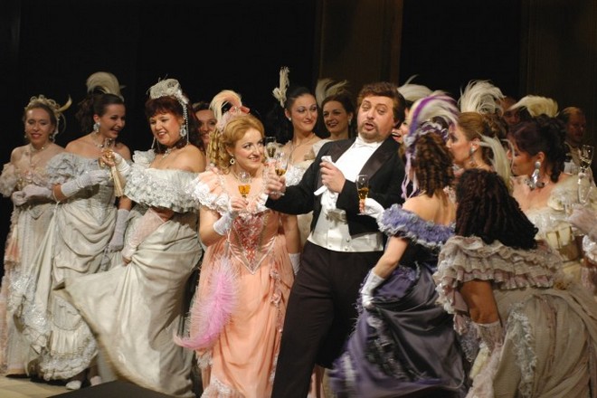R.Strauss: Netopýr - Státní opera Praha (foto ND)