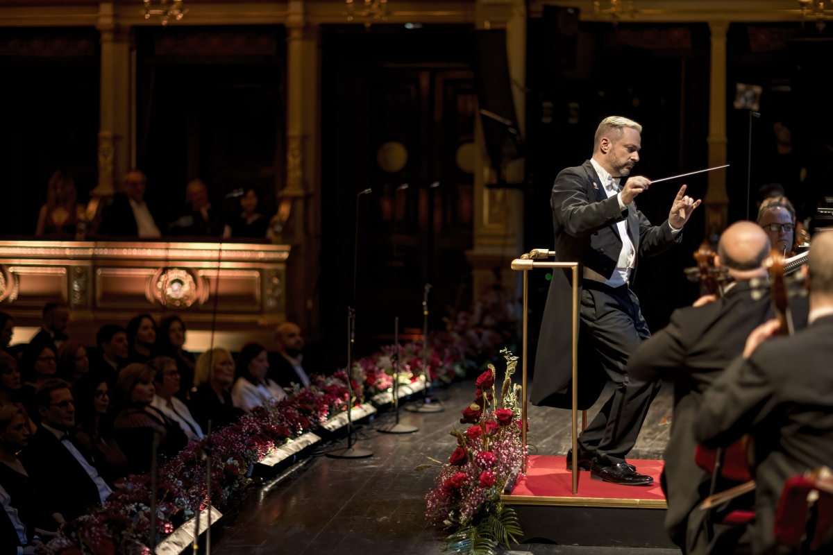 Smetana Gala: Robert Jindra, 2. března 2024, Národní divadlo, Praha (zdroj Národní divadlo, foto Vojtěch Brtnický)
