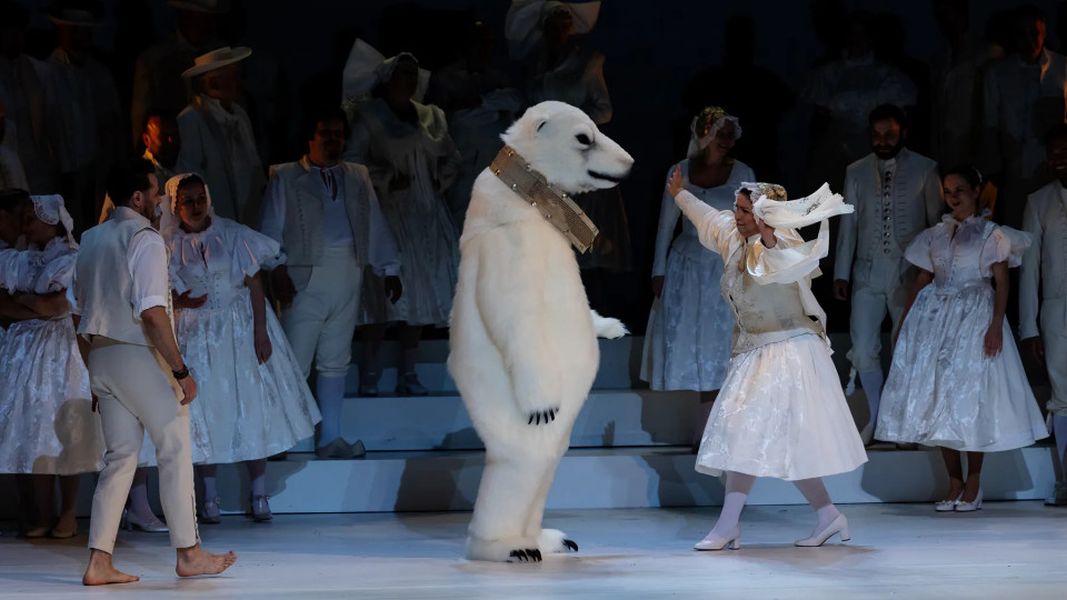 Bedřich Smetana: Prodaná nevěsta – Národní divadlo (foto Zdeněk Sokol) 