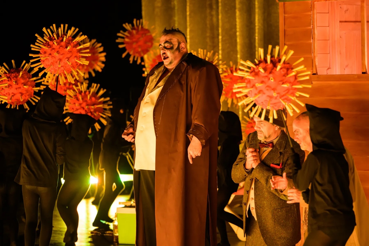 György Ligeti: Le Grand Macabre – Eir Inderhaug, Národní divadlo – Státní opera, Praha (zdroj Národní divadlo, foto Serghei Gherciu)