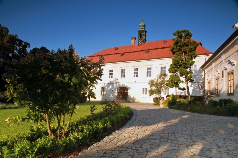 Zámek Liteň (foto Zámek Liteň)