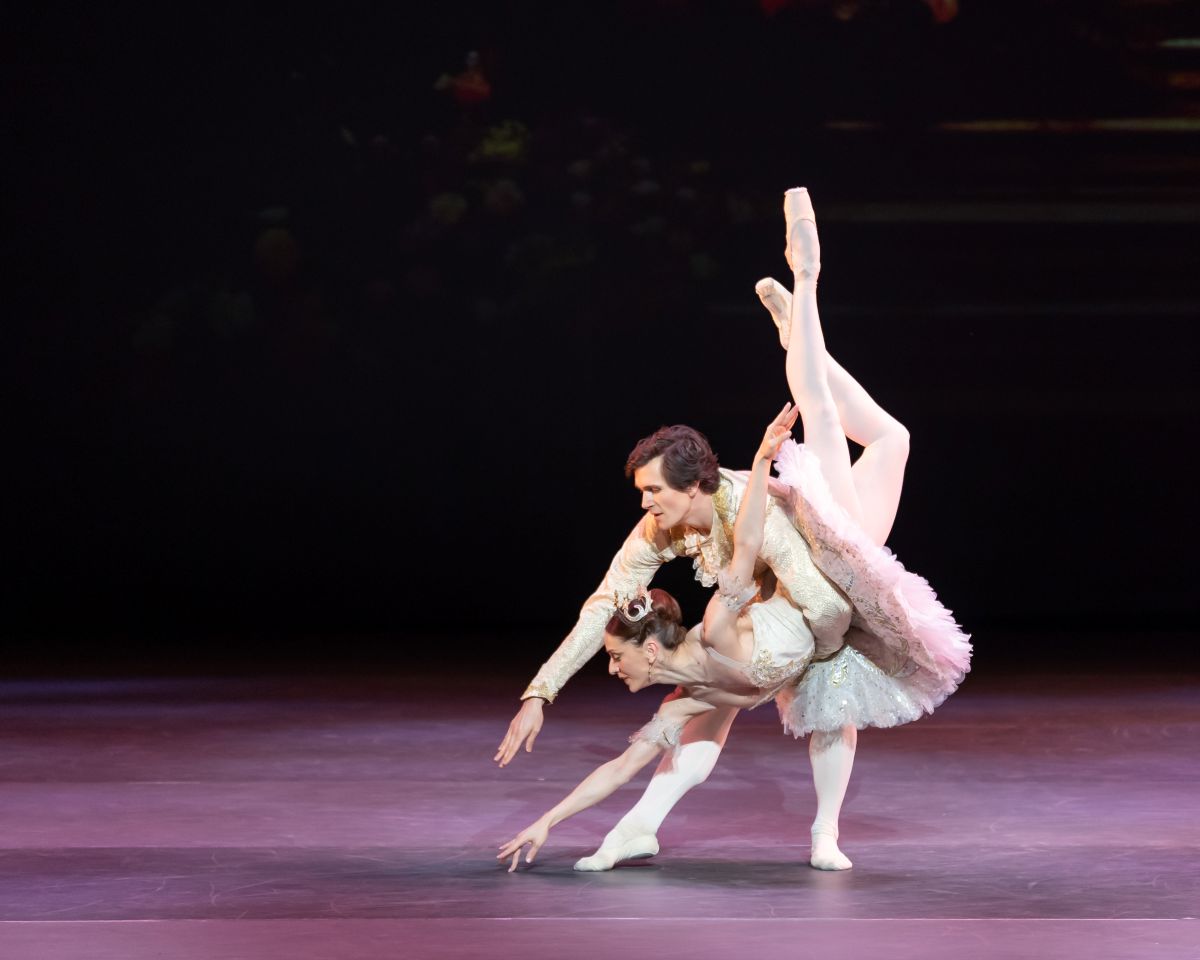 Marianela Núñez a William Bracewell (Spící krasavice, foto Jack Devant)