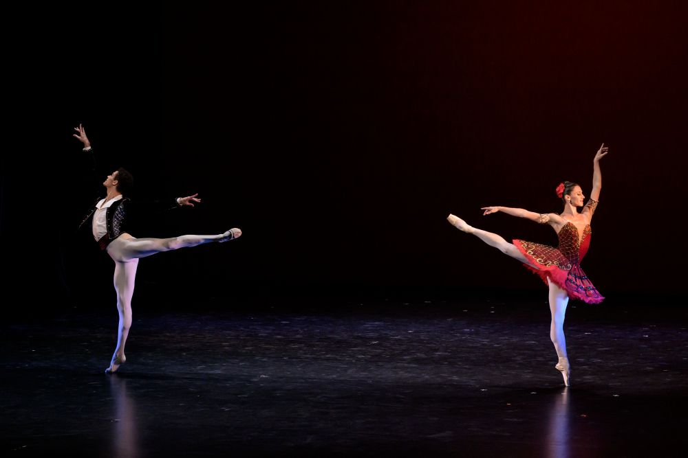 Don Quijote pas de deux, Maria Baranova a David Motta Soares (foto Serghei Gherciu, Bubeníček International Ballet Gala)