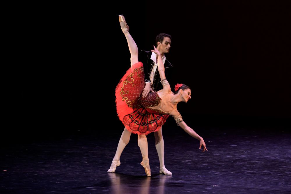 Don Quijote pas de deux, Maria Baranova a David Motta Soares (foto Serghei Gherciu, Bubeníček International Ballet Gala)
