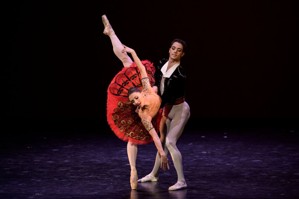 Don Quijote pas de deux, Maria Baranova a David Motta Soares (foto Serghei Gherciu, Bubeníček International Ballet Gala)