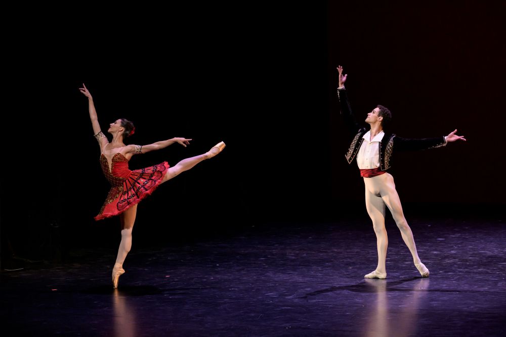 Don Quijote pas de deux, Maria Baranova a David Motta Soares (foto Serghei Gherciu, Bubeníček International Ballet Gala)