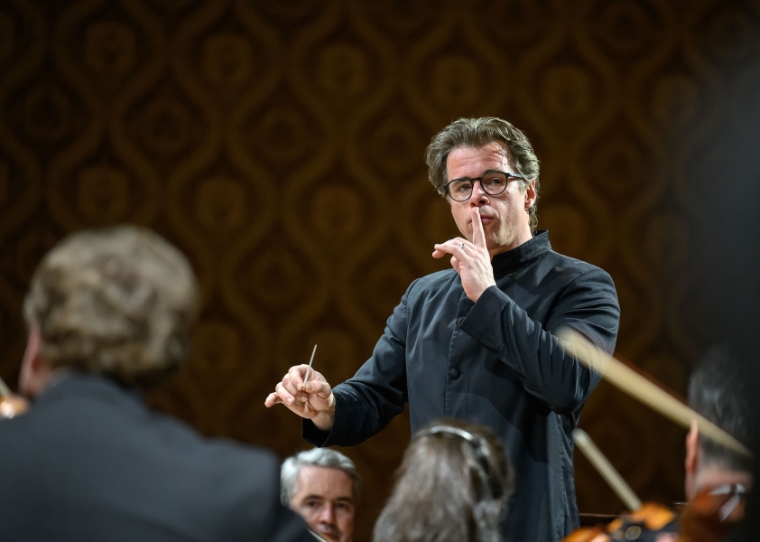 Jakub Hrůša, Česká filharmonie, 24. dubna 2025, Rudolfinum, Praha (zdroj Česká filharmonie, foto Petra Hajská)