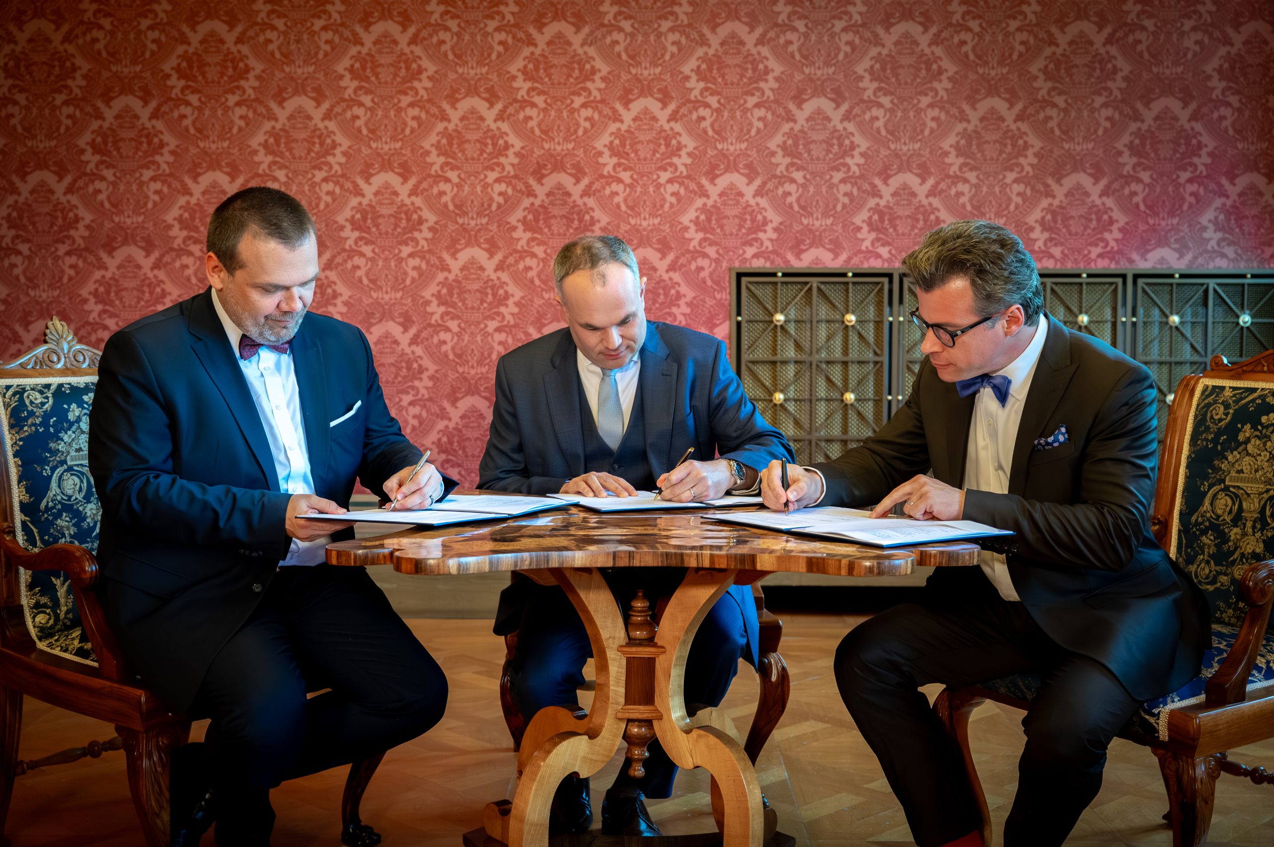 Česká filharmonie: tisková konference, 30. června 2025 – Martin Baxa, David Mareček a Jakub Hrůša (foto Ivan Malý)