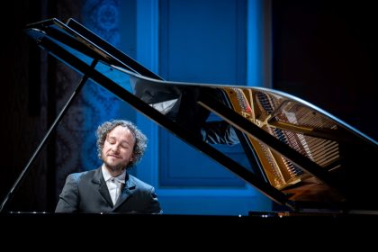Martin Helmchen, 15. února 2024, Rudolfinum, Praha (zdroj Symfonický orchestr hl. m. Prahy FOK, foto Ivan Malý)