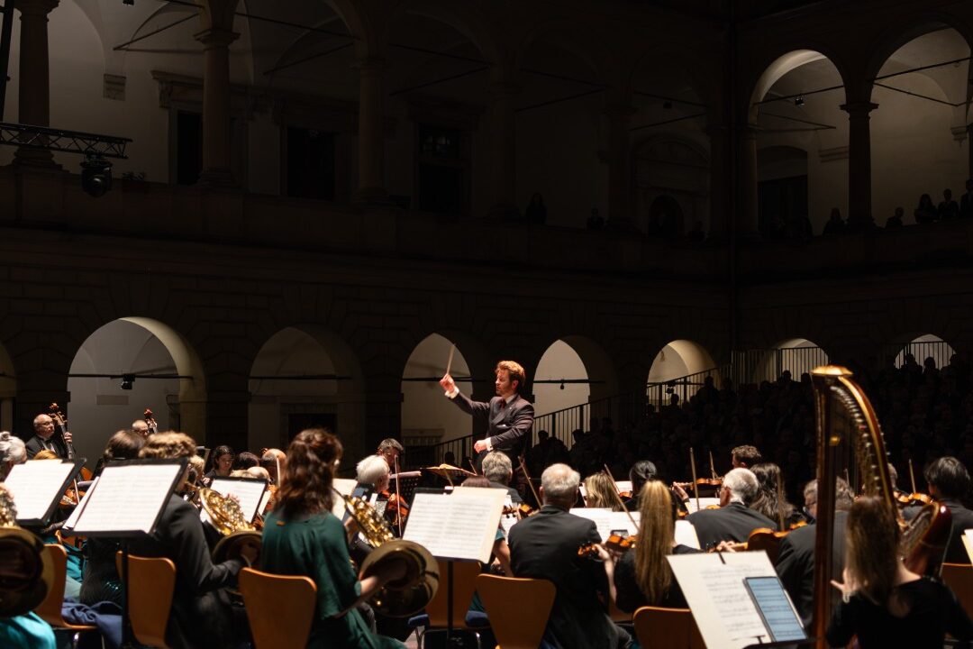 Smetanova Litomyšl: Velká zkouška, 7. června 2025, Státní zámek Litomyšl – Jiří Habart a Filharmonie Hradec Králové (foto František Renza a Ivan Krejza)