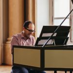 Mahan Esfahani (zdroj Festival Konvergencie, foto Viki Kollerová)