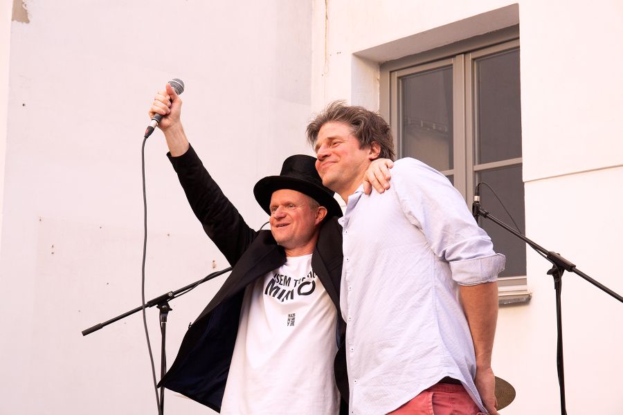 Adam Halaš a Roman Horák uvádějí festival My Mime (foto Adéla Vosičková)