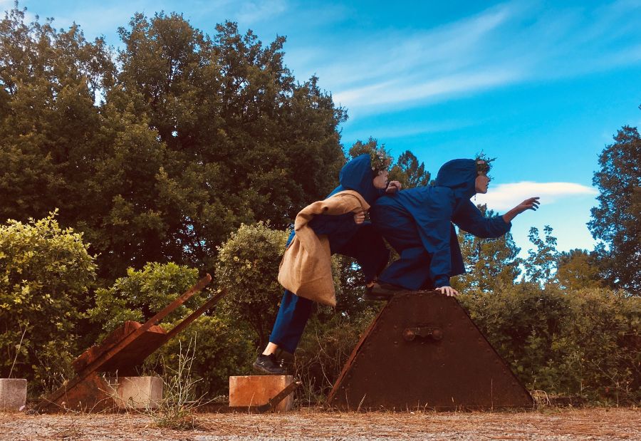 Agáta Jarošová a Lara Guix – Les Habités (foto Lara Guix)