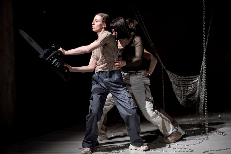 Alica Minar a Dorota Michalak – Lush Blast, Tasting the untamed (foto Vojtěch Brtnický)
