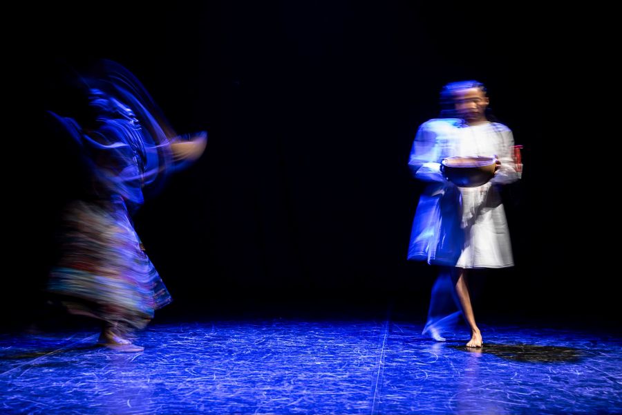 Angela Nwagbo – Confluence (foto Lukáš Horký, Divadelní Flora 2025)