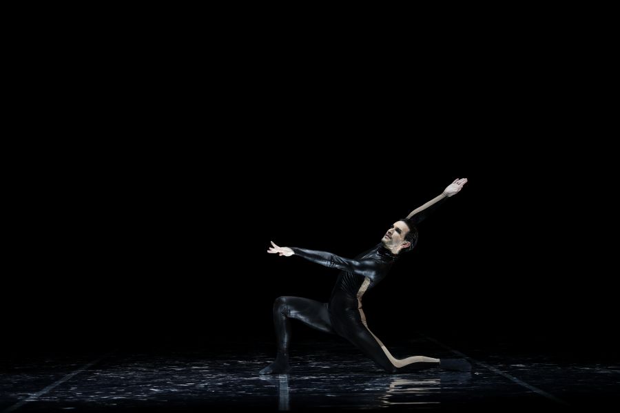 Balet DJKT – Německé requiem (Gaëtan Pires, foto Kristýna Housková)