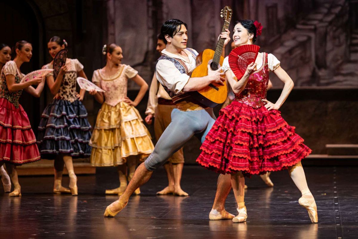Balet NdB – Don Quijote (Anna Tsygankova a Giorgi Potskhishvili, foto Pavel Hejný)