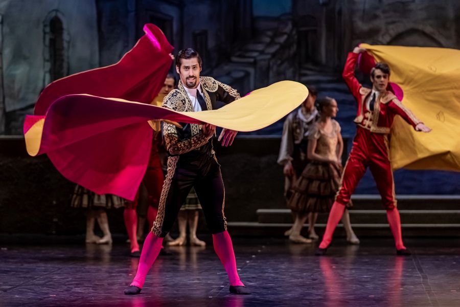 Balet NdB – Don Quijote (Andrian Sánchez, foto Martin Divíšek)