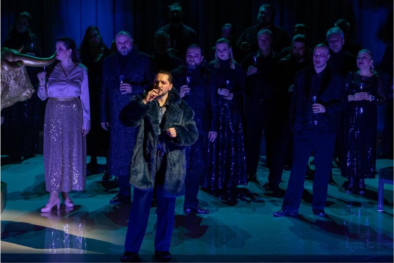 Giuseppe Verdi: La traviata, Moravské divadlo Olomouc – Raman Hasymau (foto: Tereza Valnerová)