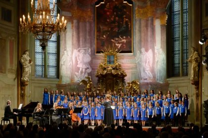 Pocta Jiřímu Temlovi – koncert přípravných oddělení Kühnova dětského sboru, 28. dubna 2025, kostel sv. Šimona a Judy – Kühnův dětský sbor (zdroj Anna Kühnová)