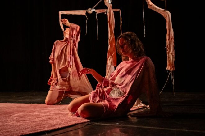 Eva Priečková a Zuzana Žabková – Weak Women (foto Karel Kunc)