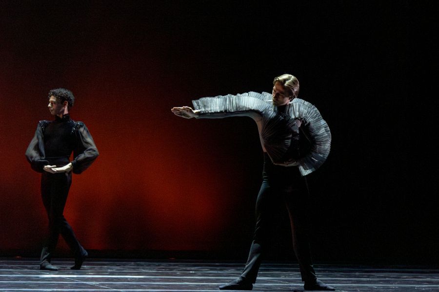 Fashion Ballet The Best of – Parade (Pio De Benedictic, Wisse Scheele, foto Vitalii Zahynailo)
