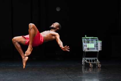 Inscenace Vagabundus na openingu festivalu Tanec Praha 2025 (foto Adéla Vosičková)