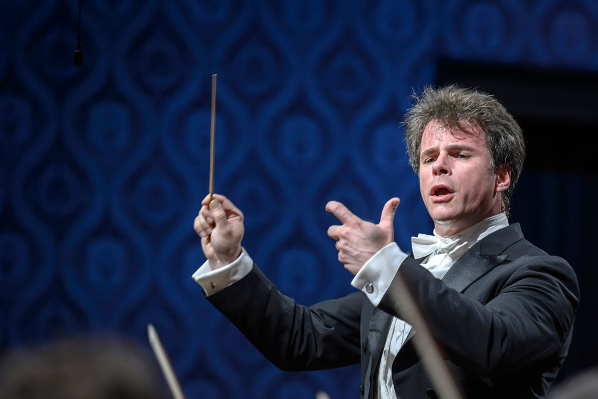 Jakub Hrůša (foto Petra Hajská)