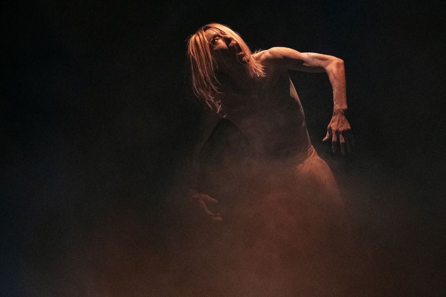 Ken Mai – Flesh to Ashes (foto Zuzana Lazarová)