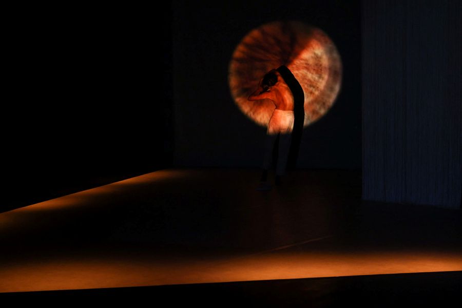 Kristýna Peldová a Enya Belak: Unfolded Moments (foto z premiéry Borut Bučo Bučinel)