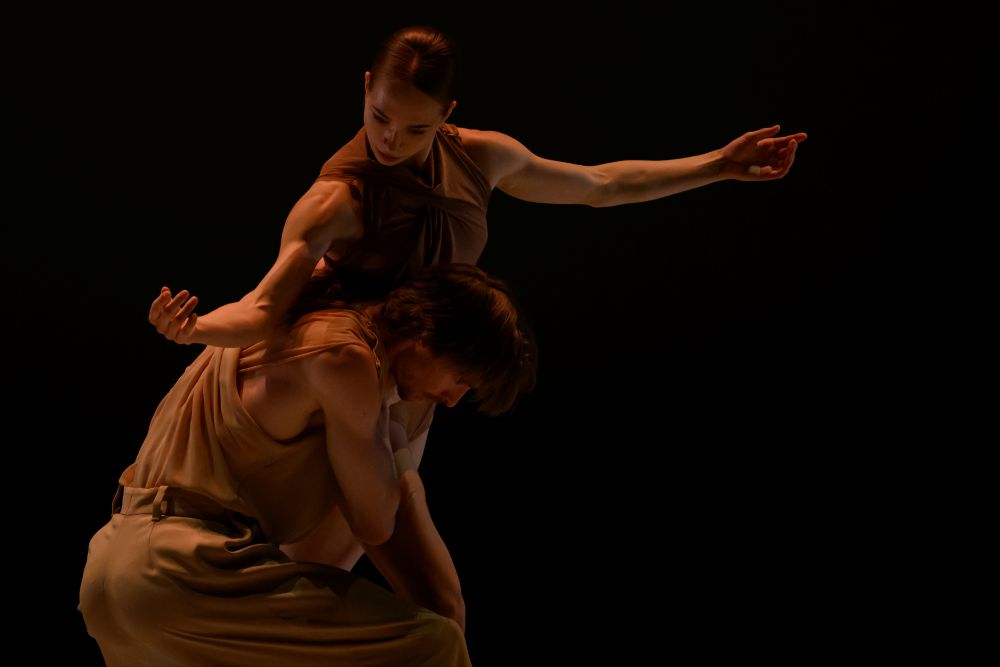 Lukáš Timuľak – Twilight (Les Ballets de Monte-Carlo, foto Alice Blangero)