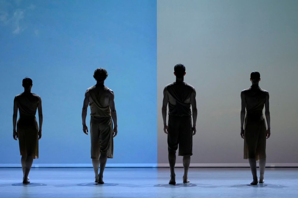 Lukáš Timuľak – Twilight (Les Ballets de Monte-Carlo, foto Alice Blangero)