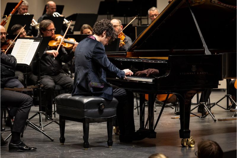 Federico Colli & Camerata Janáček, 7. dubna 2025, sál Vesmír, Ostrava – Federico Colli a Camerata Janáček (zdroj Janáčkova filharmonie Ostrava)