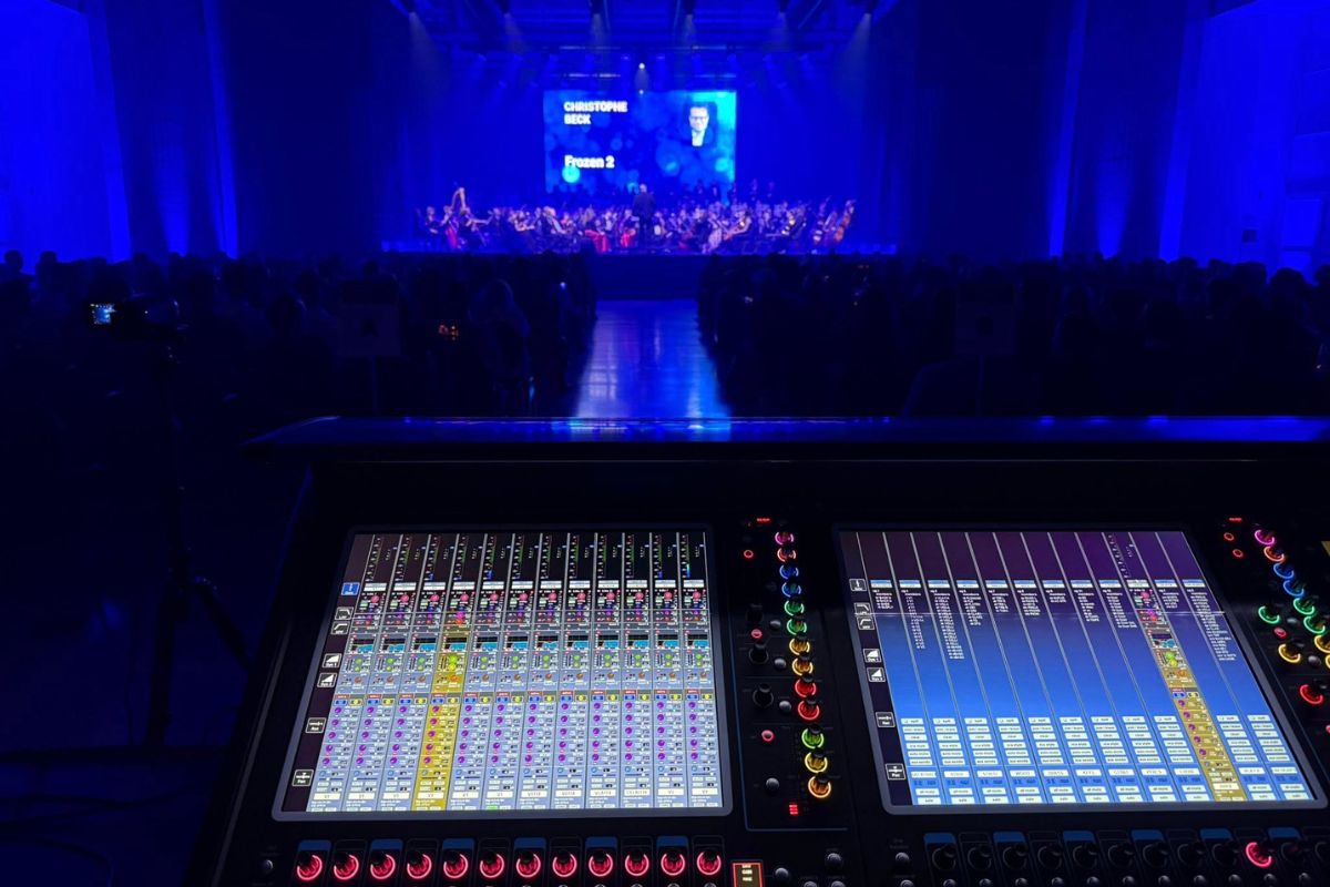 Hudba spojuje: Benefiční koncert Hollywoodských skladatelů, 22. duben 2025, Veletržní palác, Praha – Český národní symfonický orchestr (foto Michal Petr Pobořil)