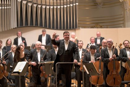Slovenská filharmonie: Klusák Mahler Martinů, 7. února 2025, koncertní síň Slovenské filharmonie – Jaroslav Kyzlink a Slovenská filharmonie (foto Ján Lukáš)