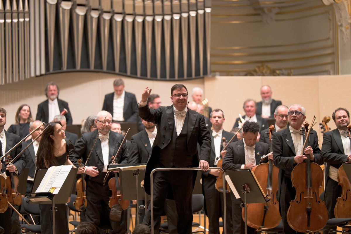Slovenská filharmonie: Klusák Mahler Martinů, 7. února 2025, koncertní síň Slovenské filharmonie – Jaroslav Kyzlink a Slovenská filharmonie (foto Ján Lukáš)