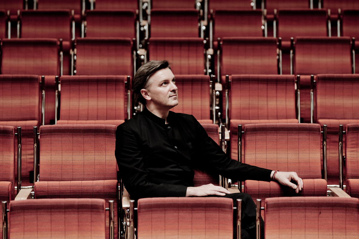 Tomáš Netopil (foto: Marco Borggreve)