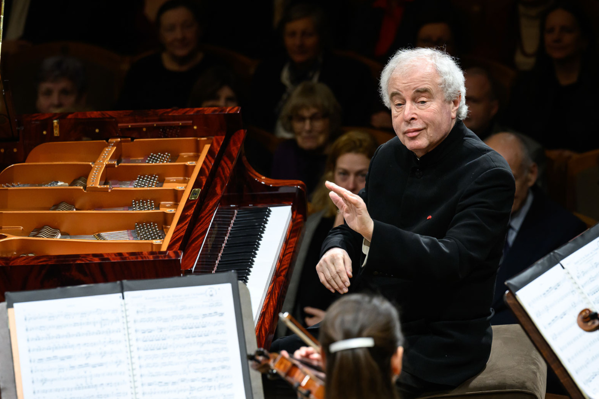 András Schiff - Mozartův Koncert pro klavír a orchestr č. 9 Es dur „Jeunehomme"(foto: Petra Hajská)