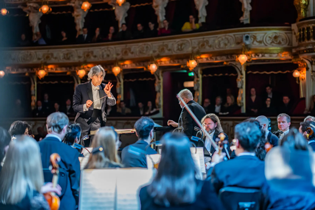 Opera Siegfried, 1. dubna 2025, Kent Nagano (dirigent), Christian Elsner (Mime), Drážďanský festivalový orchestr, Concerto Köln (foto Václav Hodina)